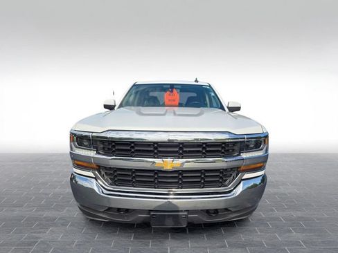 Used 2018 Chevrolet Silverado 1500 LT AWD/4WD image 2