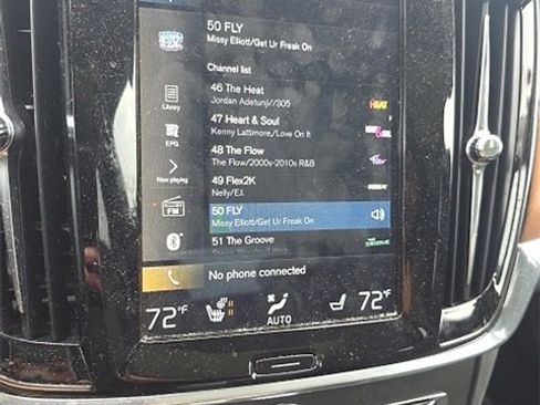 Used 2018 Volvo S90 T8 Inscription image 14