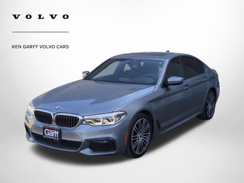 Used 2019 BMW 530e xDrive w/ M Sport Package image 8