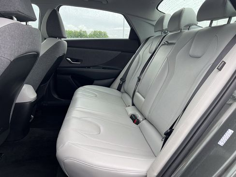 Used 2024 Hyundai Elantra Limited FWD image 24