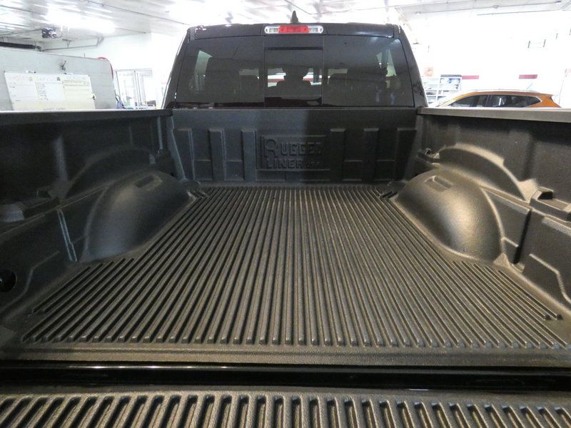 Used 2023 RAM 1500 Laramie AWD/4WD image 6