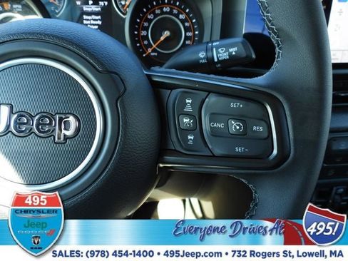 New 2025 Jeep Gladiator Sport image 19