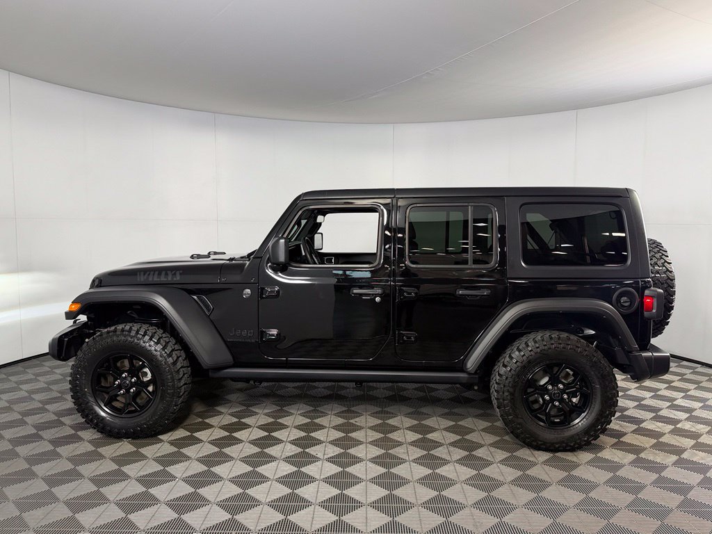 Used 2025 Jeep Wrangler Unlimited Sport AWD/4WD image 10