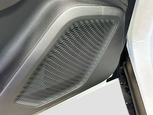 New 2026 Chevrolet Equinox EV LT image 20