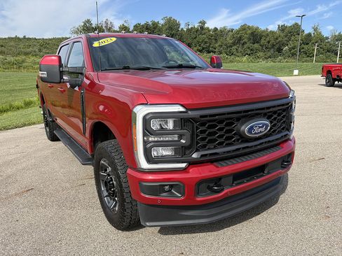 Used 2023 Ford F250 Lariat w/ Sport Appearance Package AWD/4WD image 6