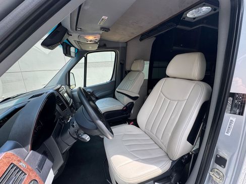Used 2015 Mercedes-Benz Sprinter 3500 image 24