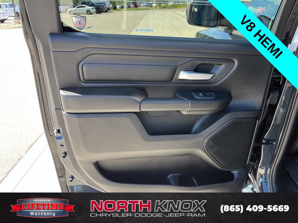 New 2026 RAM 1500 Express AWD/4WD image 17