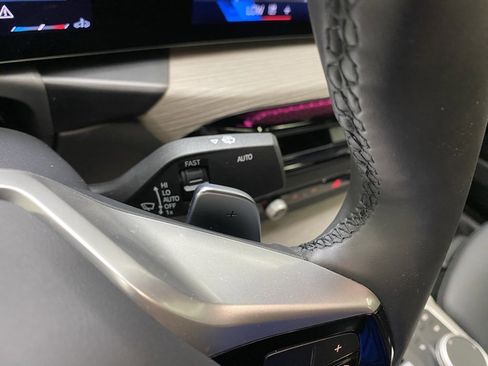 Used 2025 BMW 330i xDrive Sedan image 31