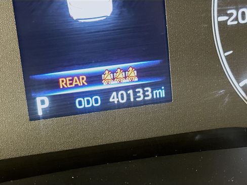 Used 2024 Toyota Corolla LE image 19