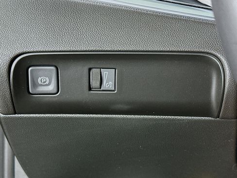 Used 2023 Buick Enclave Essence w/ Experience Buick Package image 17