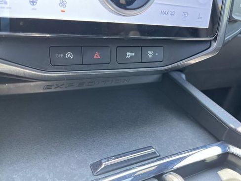 Certified 2024 Ford Expedition Limited AWD/4WD image 38