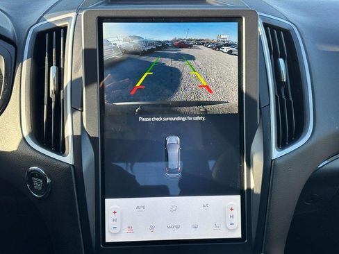 Used 2022 Ford Edge SEL w/ Convenience Package image 24