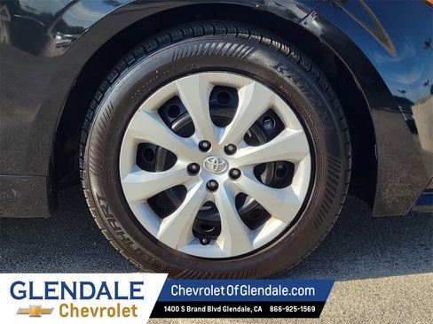 Used 2023 Toyota Corolla LE image 5