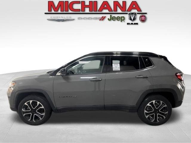 Certified 2022 Jeep Compass Limited AWD/4WD image 1