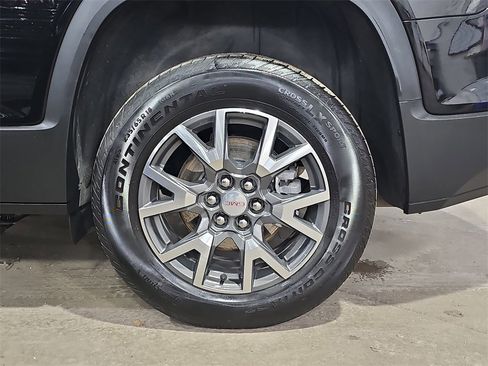 Certified 2023 GMC Acadia SLE w/ Driver Convenience Package image 34