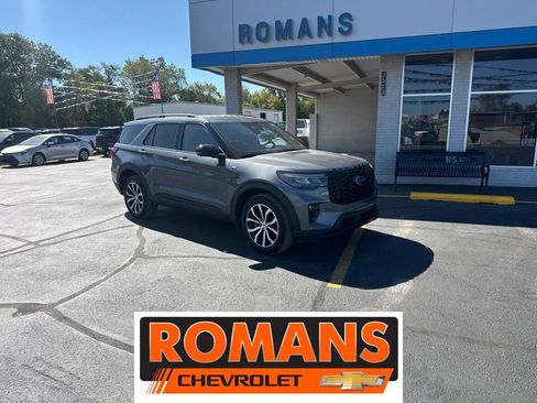 Used 2025 Ford Explorer ST-Line AWD/4WD image 1