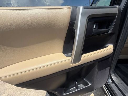 Used 2011 Toyota 4Runner SR5 RWD image 20