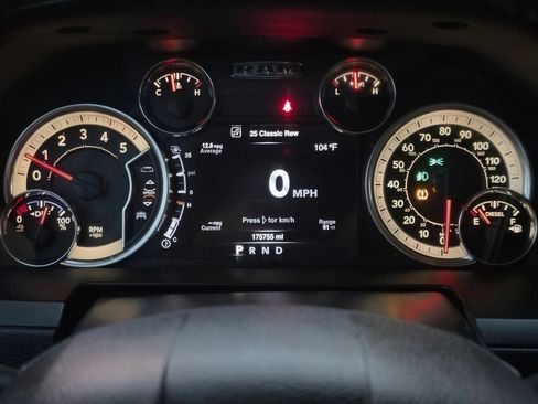 Used 2016 RAM 2500 Laramie w/ Cold Weather Group AWD/4WD image 23
