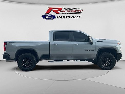 Used 2025 Chevrolet Silverado 2500 LT w/ Trail Boss Package AWD/4WD image 10