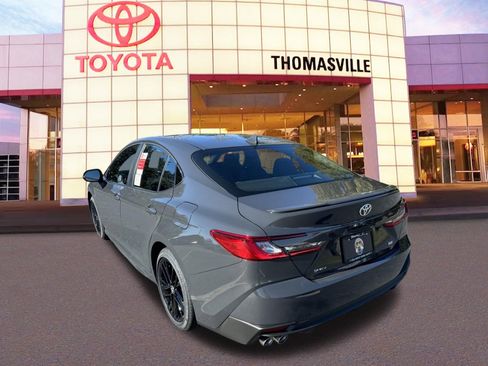 New 2025 Toyota Camry Hybrid FWD image 7