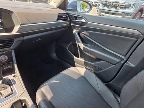 Used 2020 Volkswagen Jetta SEL FWD image 16