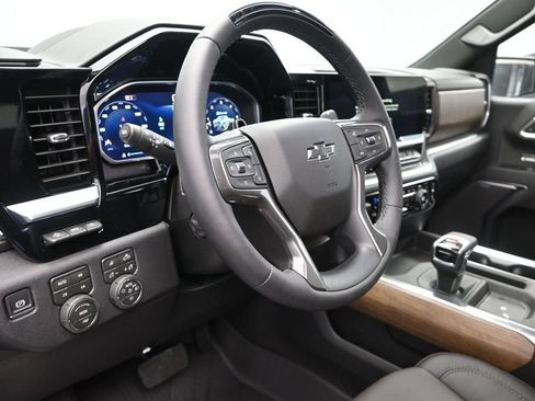 New 2026 Chevrolet Silverado 1500 High Country w/ High Country Premium Package AWD/4WD image 12