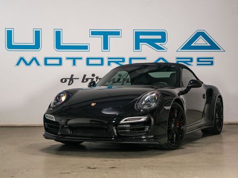 Used 2015 Porsche 911 Turbo image 40