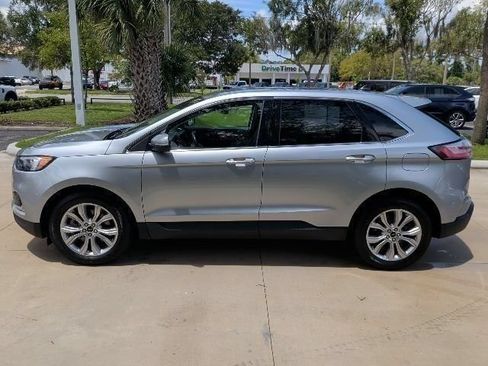 Certified 2024 Ford Edge Titanium AWD/4WD image 10