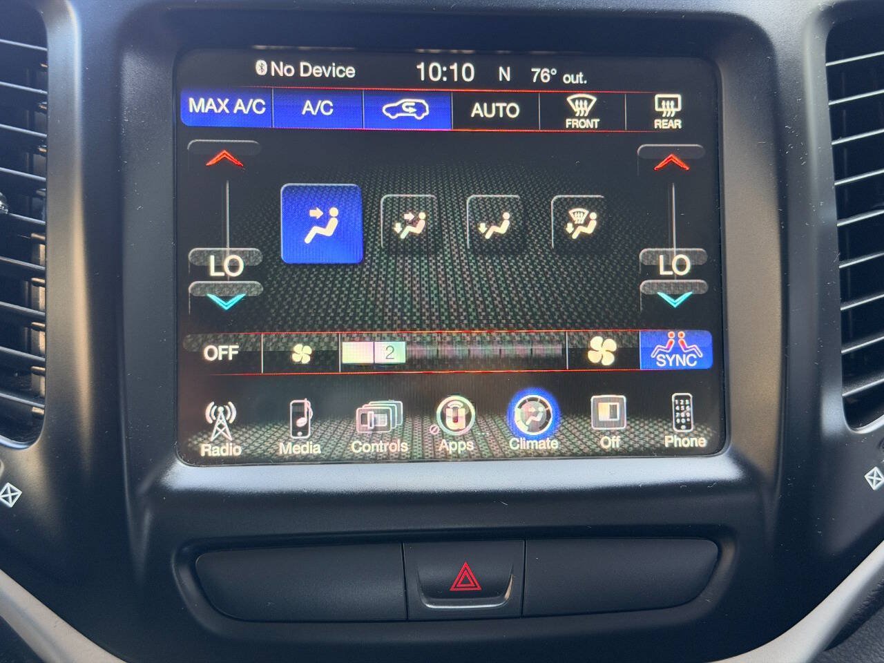 Used 2017 Jeep Cherokee Trailhawk w/ Comfort/Convenience Group AWD/4WD image 45