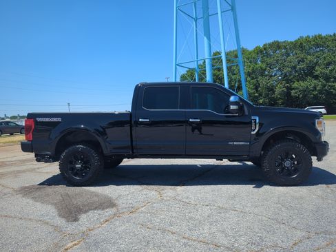Used 2020 Ford F250 Platinum w/ Tremor Off-Road Package AWD/4WD image 2