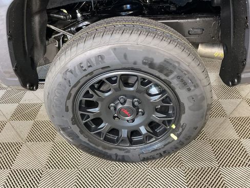 New 2025 Toyota Tacoma SR5 image 5