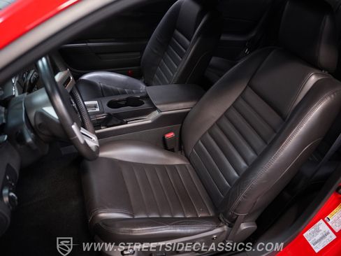 Used 2005 Ford Mustang GT RWD image 34
