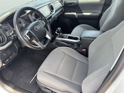 Used 2023 Toyota Tacoma SR5 RWD image 10