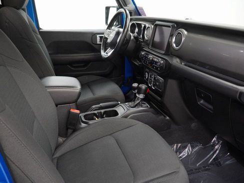 Certified 2022 Jeep Wrangler Unlimited Sahara w/ Cold Weather Group image 51