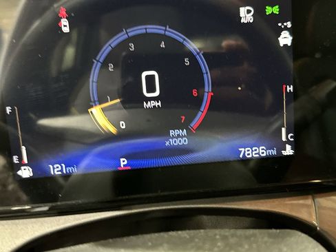 Used 2025 Chevrolet Trax ACTIV w/ Driver Confidence Package image 10