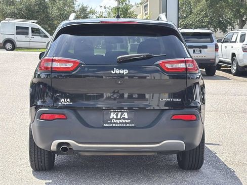 Used 2017 Jeep Cherokee Limited FWD image 29