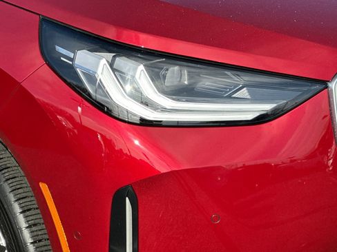 Used 2025 BMW X3 xDrive30i w/ Premium Package image 11