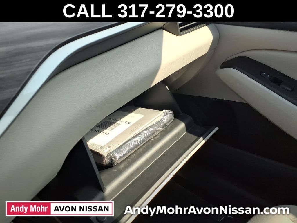 Used 2025 Nissan Altima 2.5 SV AWD/4WD image 36