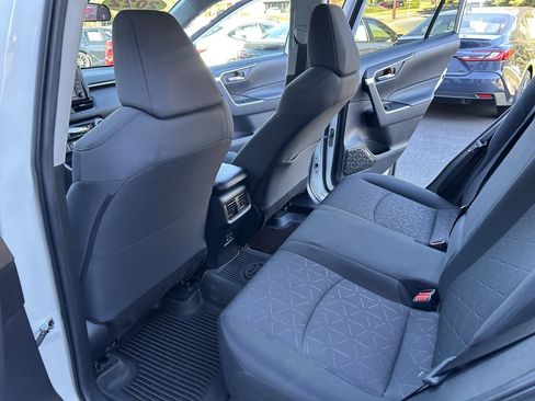 Certified 2022 Toyota RAV4 XLE image 9