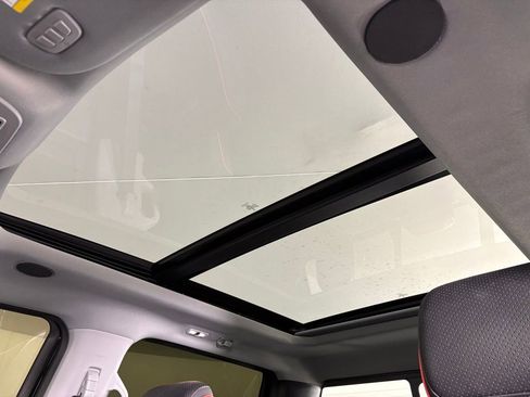 Used 2026 Ford F250 Lariat w/ Black Appearance Package image 25