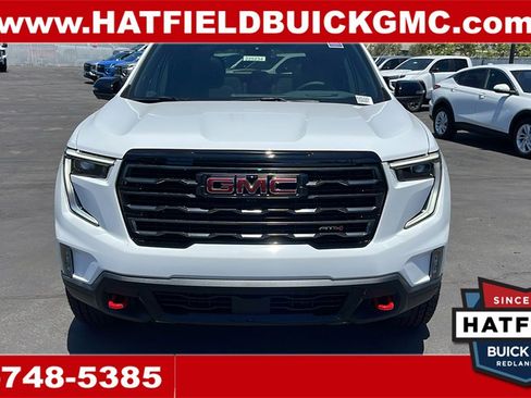 New 2025 GMC Acadia AT4 w/ Luxury Package image 8