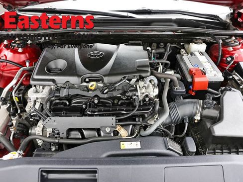 Used 2021 Toyota Camry XLE AWD/4WD image 7