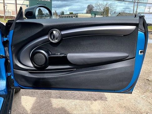 Used 2023 MINI Cooper S w/ Signature Upholstery Package image 24