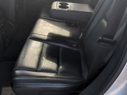 Used 2011 Jeep Grand Cherokee Limited w/ Trailer Tow Group AWD/4WD image 10