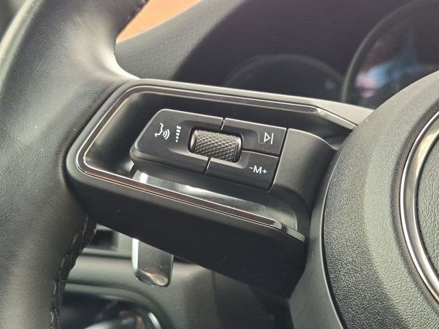 Used 2023 Porsche Macan S AWD/4WD image 13