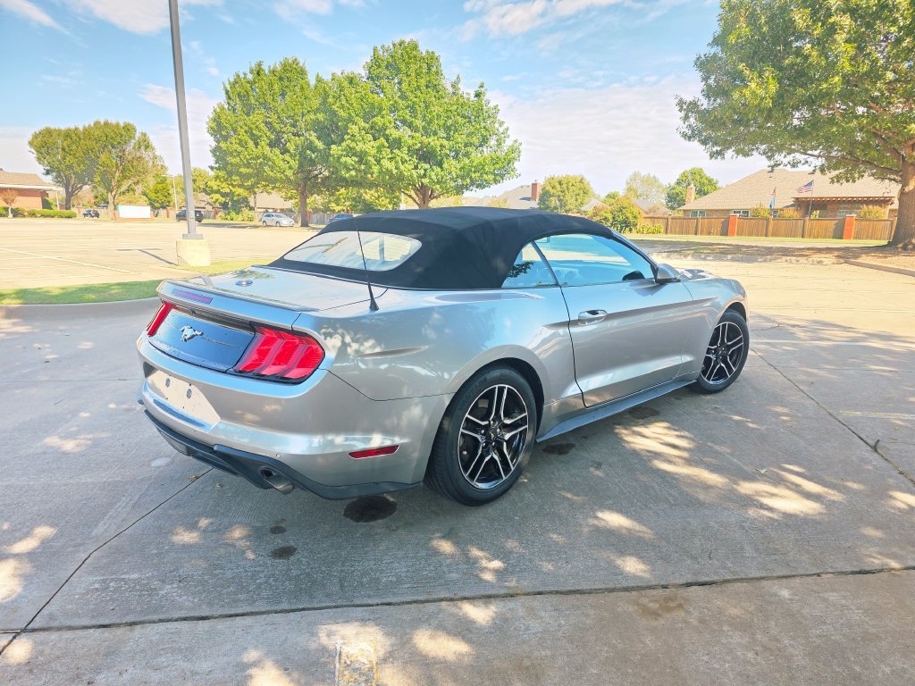 Used 2020 Ford Mustang Premium RWD image 17