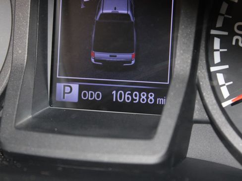 Used 2020 Toyota Tacoma SR w/ SR Convenience Package RWD image 33