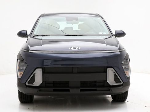 Used 2024 Hyundai Kona SE image 4