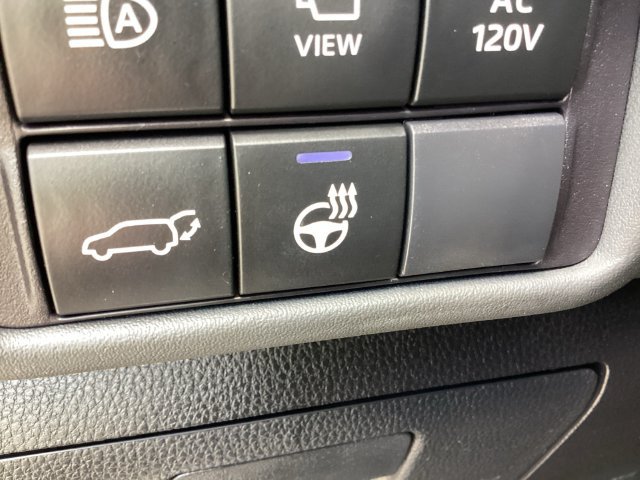 Used 2024 Toyota Highlander Limited AWD/4WD image 26