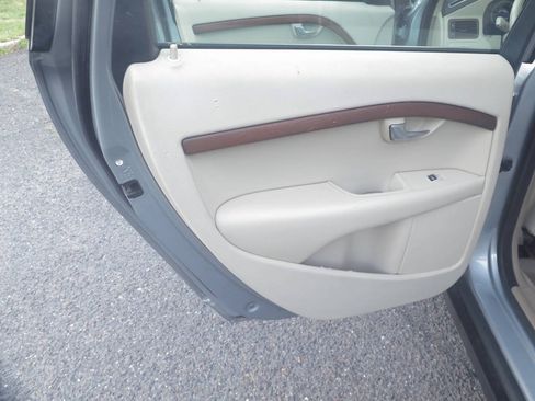 Used 2009 Volvo XC70 3.2 AWD/4WD image 21